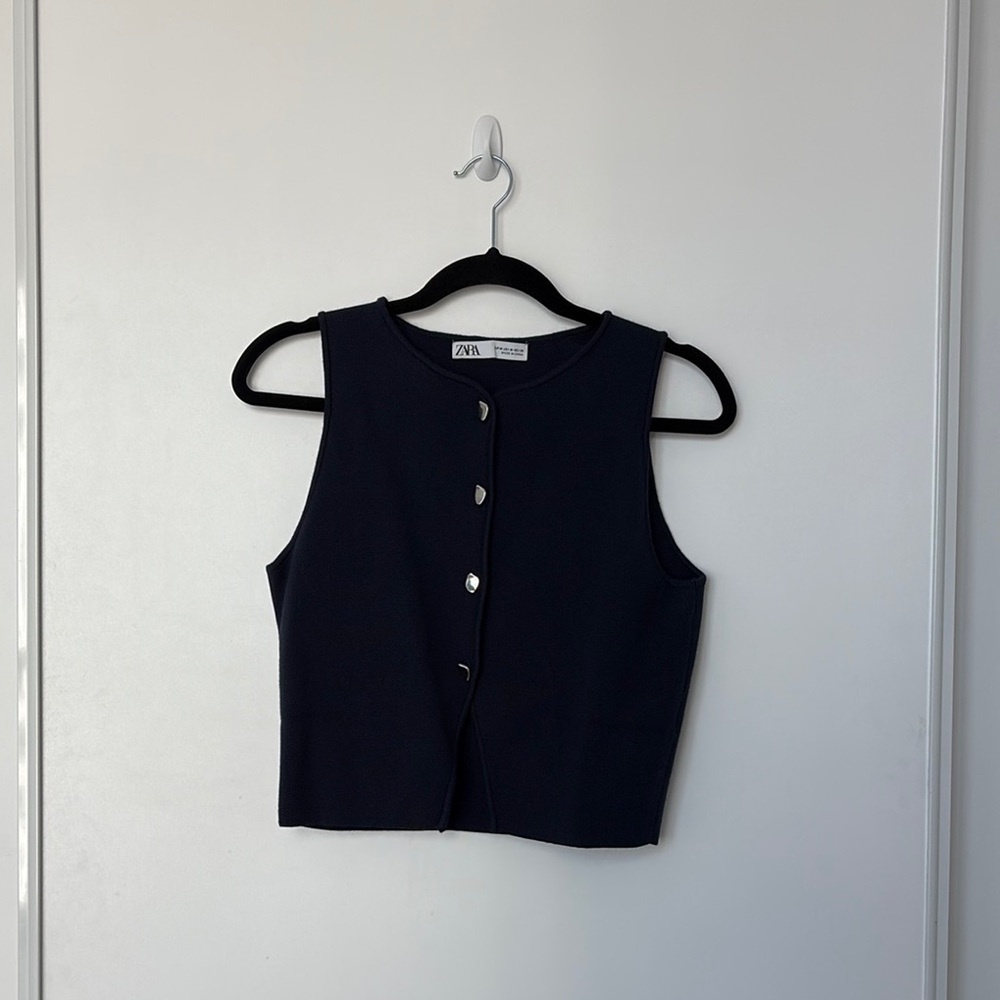 ZARA Sleeveless Button-Up Top